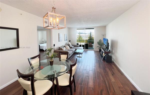 1800 Biscayne Plaza, 275 NE 18th St #702, Miami, Florida 33132, image 2