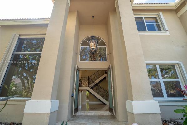 Mansions Cove At Lakes Of The Meadow, 4270 SW 154th Pl, Kendall West, Florida 33185, image 1