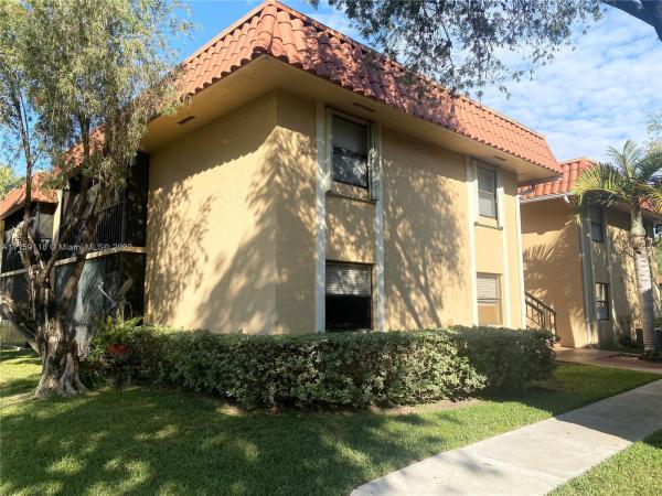 Banyan Tree, 9734 SW Hammocks Blvd #101, The Hammocks, Florida 33196, image 2