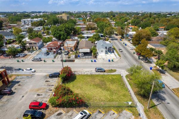 Westhaven, 2340 NW 28th St, Miami, Florida 33142, image 1
