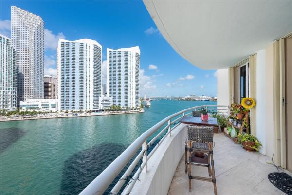 One Tequesta Point, 888 Brickell Key Dr #1104, Miami, Florida 33131, image 2