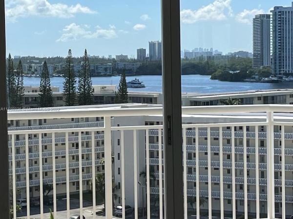 Del Prado South Towers, 18031 E Biscayne #1003, Aventura, Florida 33160, image 2