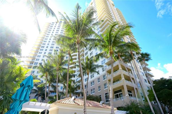 Turnberry On The Green, 19501 W Country Club Dr #1910, Aventura, Florida 33180, image 1