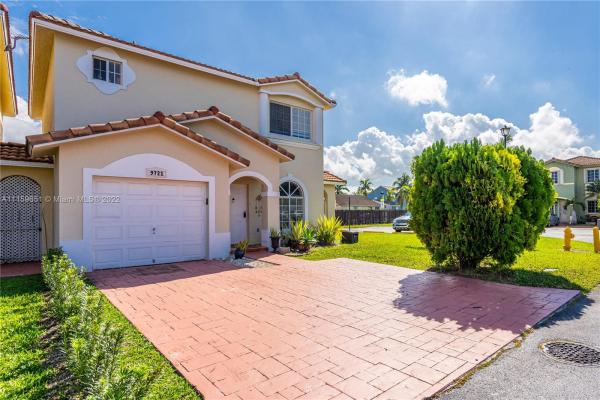 Monaco Estates At Kendall, 9721 SW 162nd Ct, The Hammocks, Florida 33196, image 2
