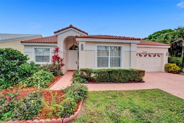 Siena Oaks, 10189 Balsa Way, Palm Beach Gardens, Florida 33410, image 2