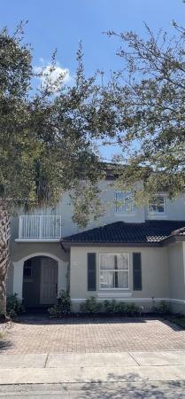 Century Gardens Village, 15304 SW 88th Ter #15304, The Hammocks, Florida 33196, image 2