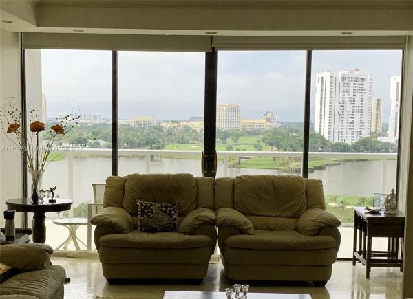 Hamptons West, 20281 E Country Club Dr #811, Aventura, Florida 33180, image 2