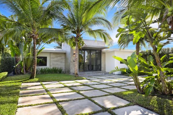 Biscayne Point, 1540 Cleveland Rd, Miami Beach, Florida 33141, image 2