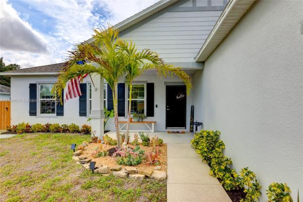 3910 SW Helmlinger St, Port St. Lucie, Florida 34953, image 2