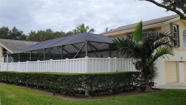 Westwood Lakes, 12669 Woodmill Dr, Palm Beach Gardens, Florida 33418, image 2