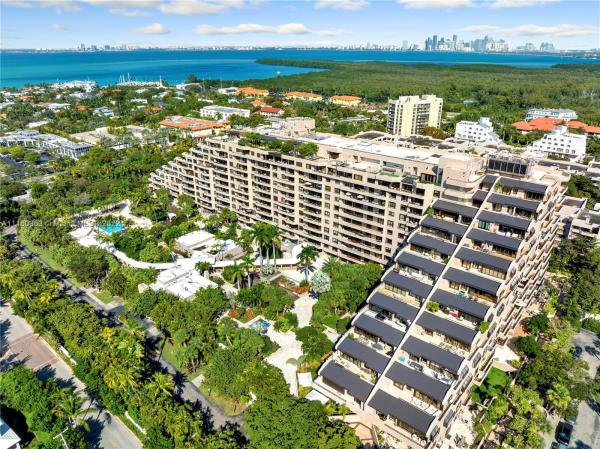 The EmeraldBay At Key Colony, 151 Crandon Blvd #642, Key Biscayne, Florida 33149, image 2