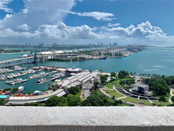 Vizcayne North, 244 Biscayne Blvd #2802, Miami, Florida 33132, image 2