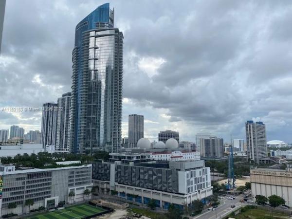 Ten Museum Park Residential, 1040 Biscayne Blvd #1107, Miami, Florida 33132, image 2