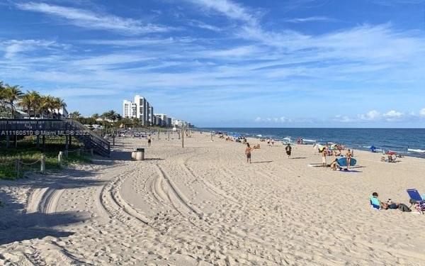 Lyndhurst, Deerfield Beach, Florida 33442, image 2