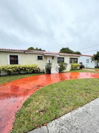 Sunland Homes, 3540 E 3rd Ave, Hialeah, Florida 33013, image 1