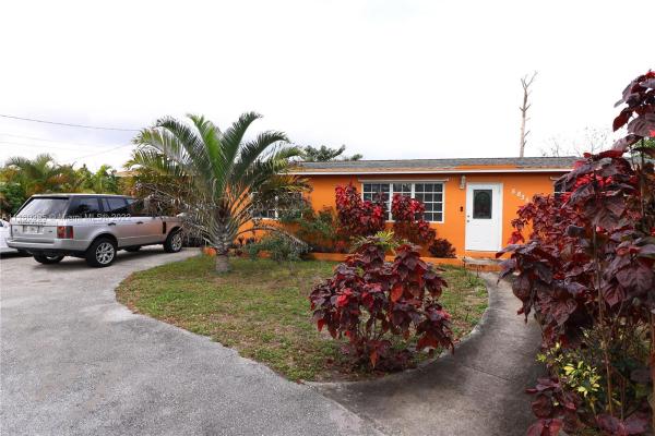 Royal Palm Estates, 5835 Lime Rd, West Palm Beach, Florida 33413, image 2