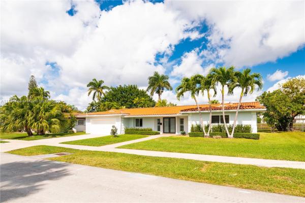 Kendall Point, 8441 SW 84th Ter, Kendall, Florida 33143, image 2