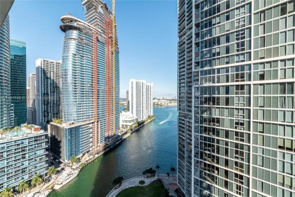Icon Brickell Tower 3, 485 Brickell Ave #2702, Miami, Florida 33131, image 2