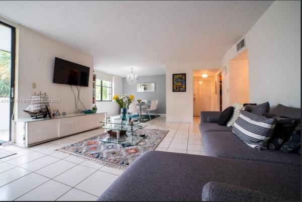Kendall Gate, 10852 N Kendall Dr #314, Kendall, Florida 33176, image 2