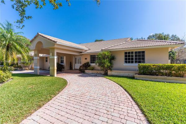 Charlotte Estates, 16803 SW 79th Pl, Palmetto Bay, Florida 33157, image 1