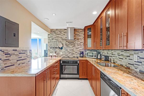 The Tides On Hollywood Beach, 3901 S Ocean Dr #8S, Hollywood, Florida 33019, image 2