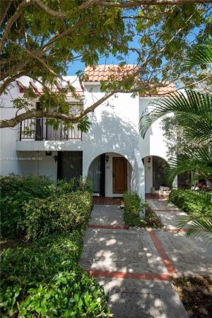 Grapetree Townhouses Of Key Biscayne, 265 Grapetree Dr #119, Key Biscayne, Florida 33149, image 2