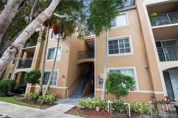 St Andrews At Nob Hill, 8000 N Nob Hill Rd #101, Tamarac, Florida 33321, image 1