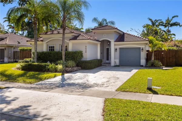 Monterey Lakes, 9024 SW 212th Ln, Cutler Bay, Florida 33189, image 2