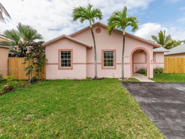 Princetonian By The Park, 24886 SW 127th Path, Princeton, Florida 33032, image 2