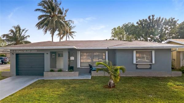 Mainlands Of Tamarac Lakes, 6110 NW 73rd Ter, Tamarac, Florida 33321, image 1
