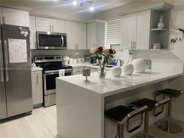 Gardengate 2, 10718 NW 87th Ct #10718, Hialeah Gardens, Florida 33018, image 2