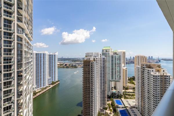 Icon Brickell Tower 2, 495 Brickell Ave #3806, Miami, Florida 33131, image 2