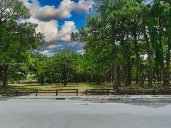 Vista Verde, 21428 NW 40th Circle Ct #N/A, Miami Gardens, Florida 33055, image 2