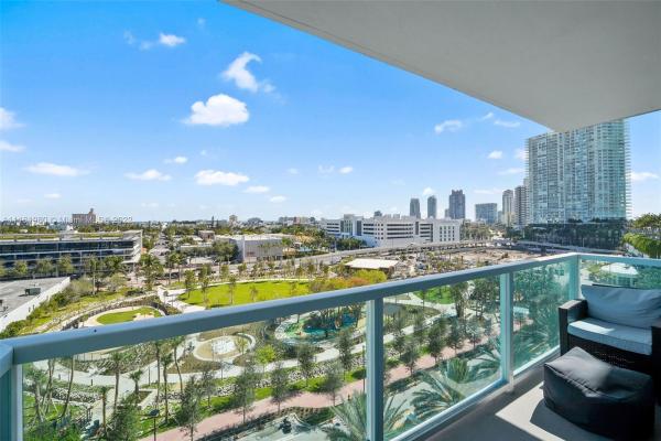 The Floridian, 650 West Ave #908, Miami Beach, Florida 33139, image 1