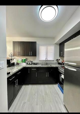 Paseo Real, Kendale Lakes, Florida 33183, image 2