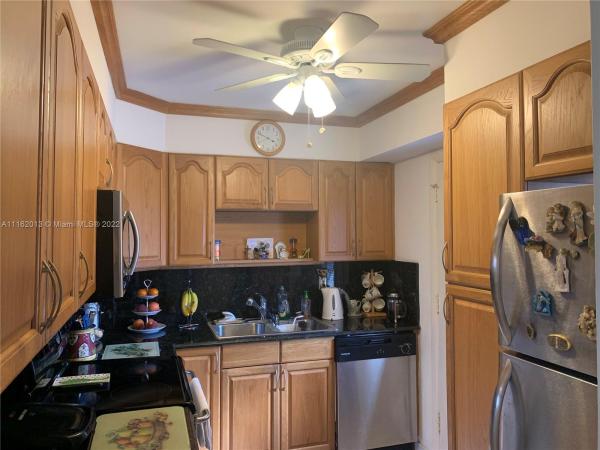 Point East, 2903 Point East Dr #K301, Aventura, Florida 33160, image 2