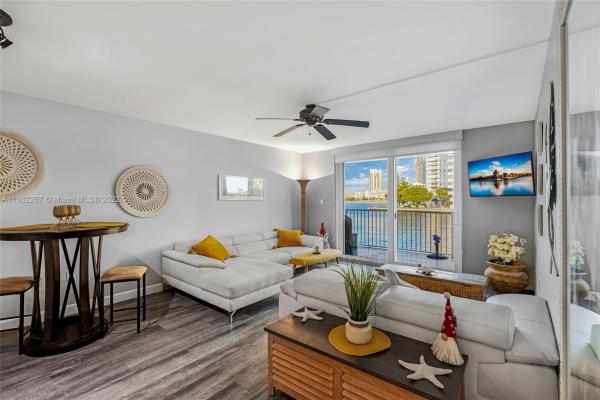 Eden Point, 4000 NE 170 St #206, North Miami Beach, Florida 33160, image 1