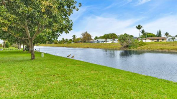 Mainlands Of Tamarac Lakes, 7104 NW 66th Ter, Margate, Florida 33321, image 1