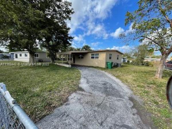 Broward Manor, 3125 NW 3rd St, Lauderhill, Florida 33311, image 1