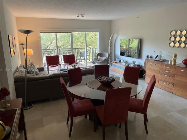 Villa Florini, 101 Sidonia Ave #305, Coral Gables, Florida 33134, image 1