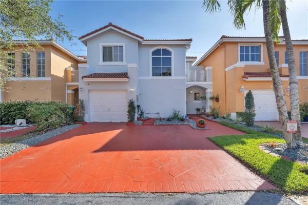 16060 SW 87th Ter, Unincorporated Dade County, Florida 33193, image 2