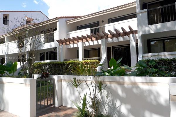 Biltmore Court Villas, 2600 Cardena St #8, Coral Gables, Florida 33134, image 1