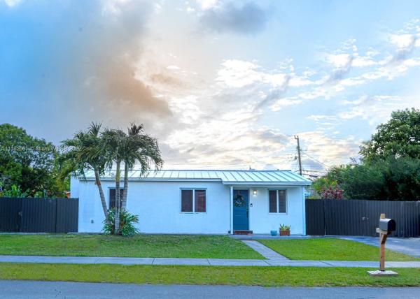 Tropical Estates, 5130 SW 101st Ave, Olympia Heights, Florida 33165, image 2