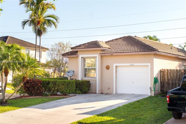 Windy Pointe, 21307 SW 87th Ct, Cutler Bay, Florida 33189, image 2