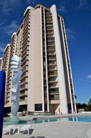 Cricket Club, 1800 NE 114th St #402, Westview, Florida 33181, image 1