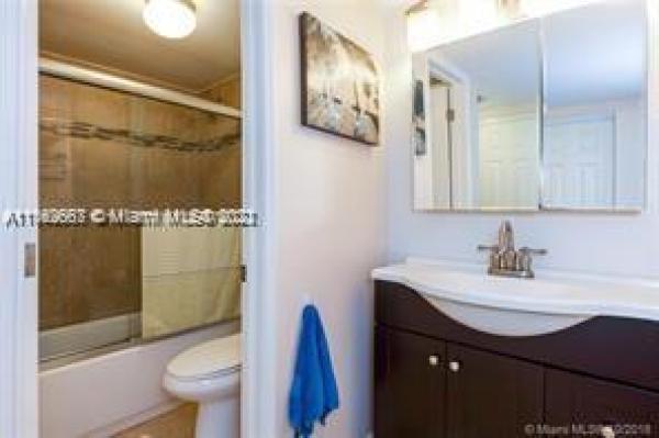 Live Oak Of Pine Island Ridge, 9470 Live Oak Pl #203, Davie, Florida 33324, image 1