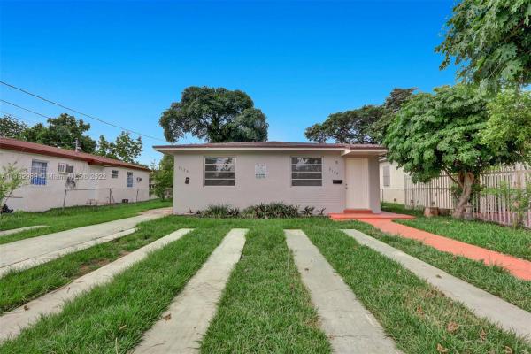 Holleman Manor, 2128 NW 35th St, Miami, Florida 33142, image 2