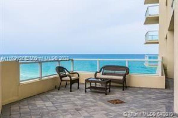 La Perla, 16699 Collins Ave #1104, Sunny Isles Beach, Florida 33160, image 2