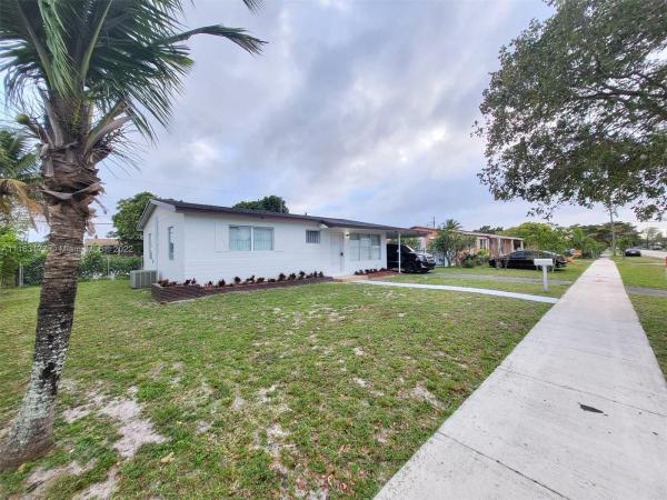 Scott Lake Manor, 1340 NW 179th St, Miami Gardens, Florida 33169, image 2