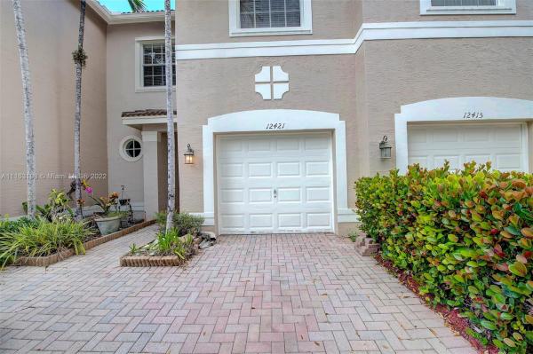 Silver Falls, 12421 SW 42nd St, Miramar, Florida 33027, image 2